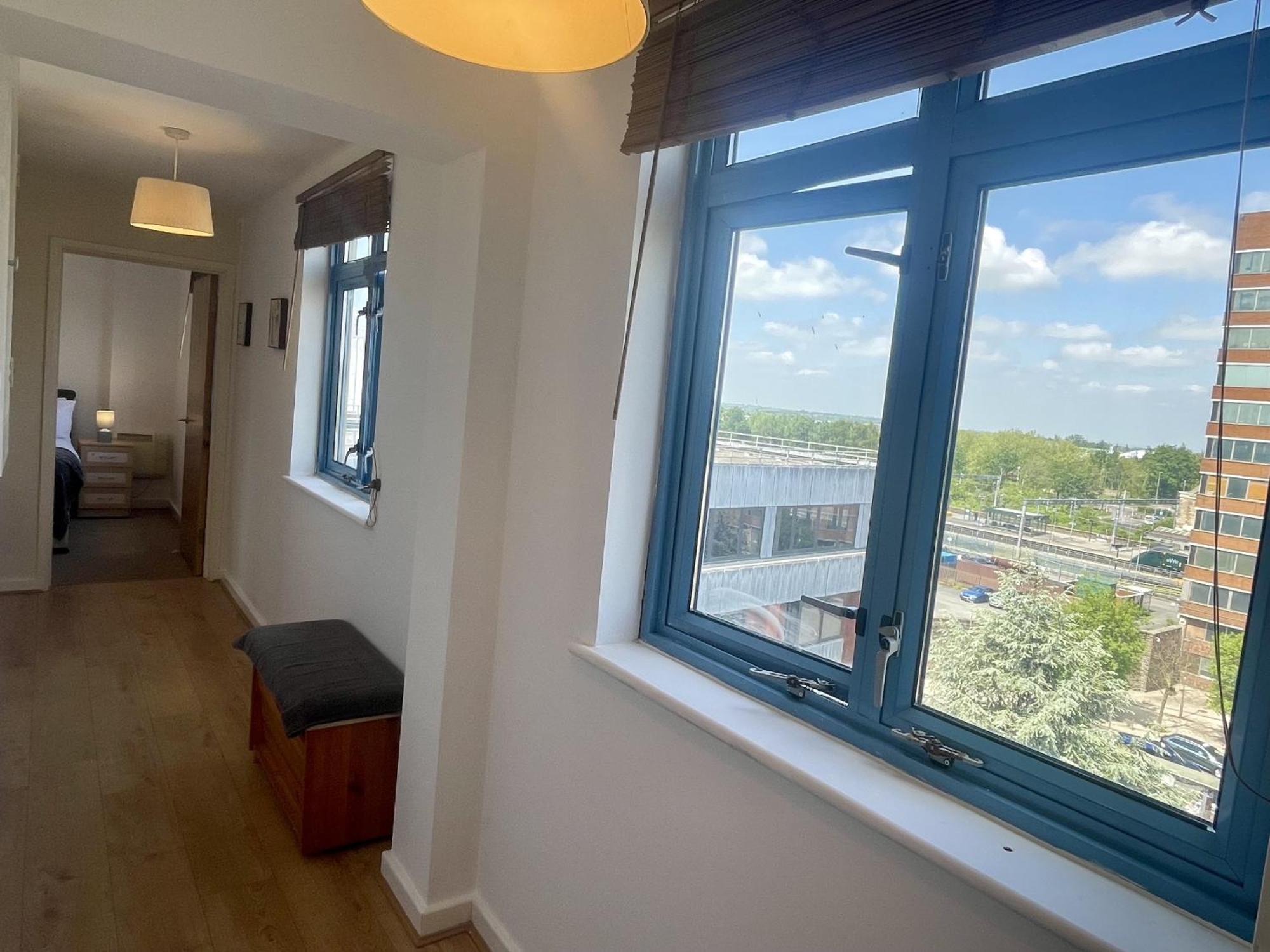 Hk Life Serviced Apartment , City Centre Свіндон Екстер'єр фото
