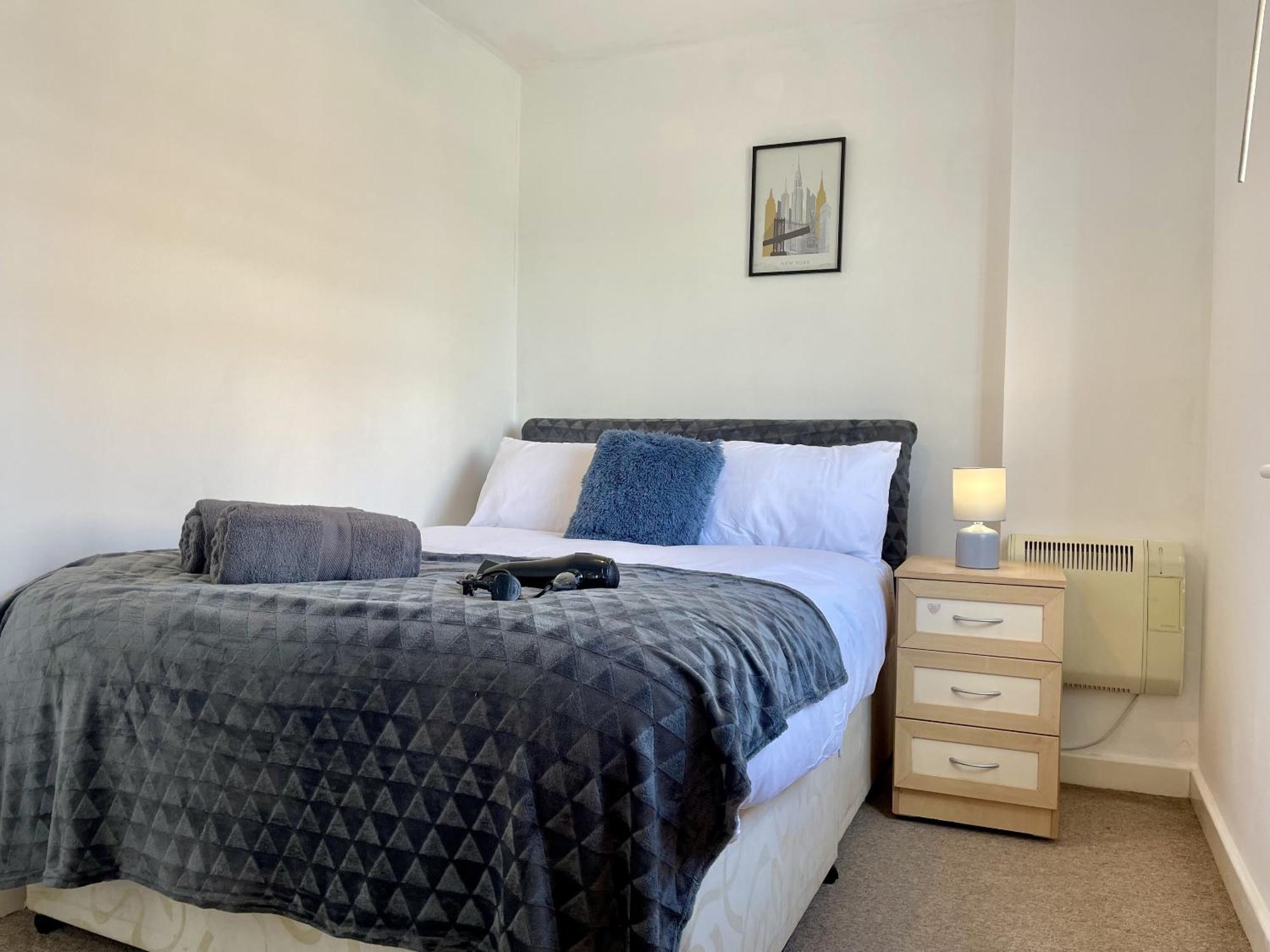 Hk Life Serviced Apartment , City Centre Свіндон Екстер'єр фото